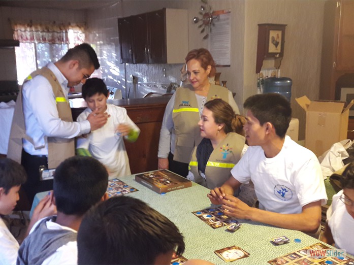 VISITA CASA HOGAR TODOS SOMOS HERMANOS (20)